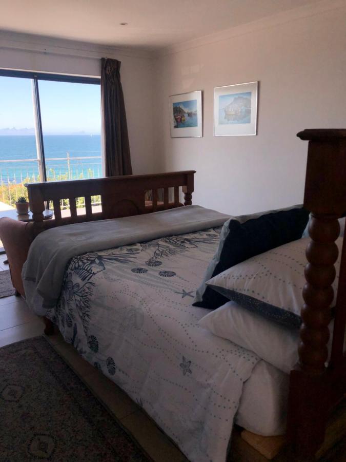 Ollava Guesthouse Simonʼs Town Dış mekan fotoğraf
