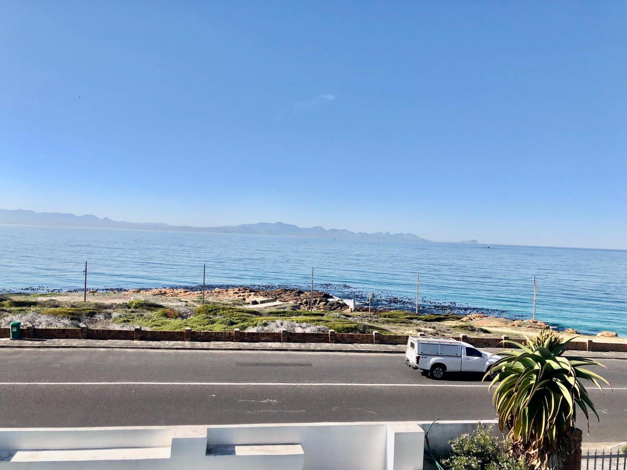 Ollava Guesthouse Simonʼs Town Dış mekan fotoğraf